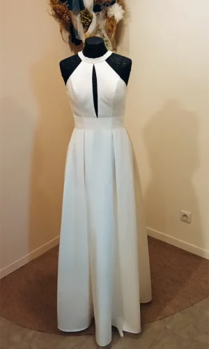 Robe Tomy satin emmanchures américaine