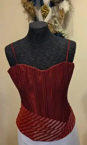 Bustier bordeaux