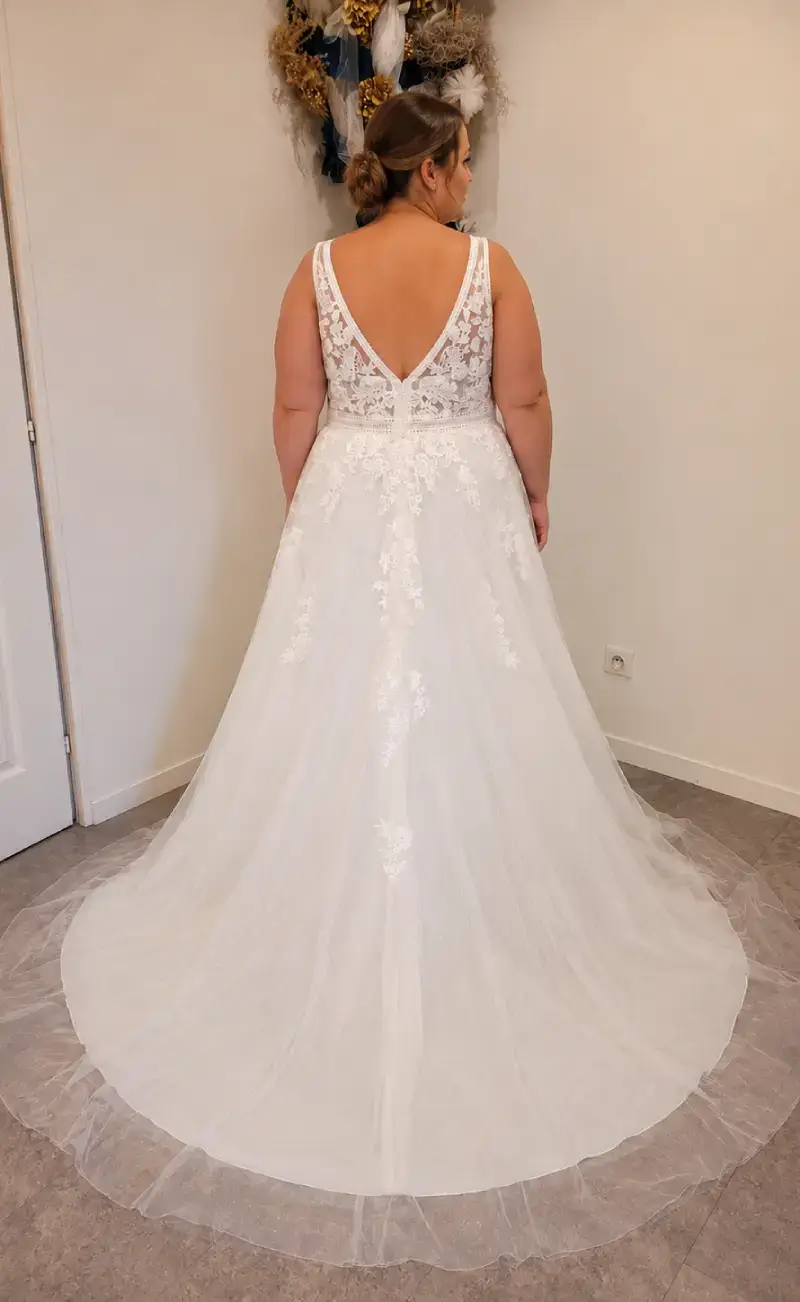 Robe de mariée tulle et dentelle – Image 2